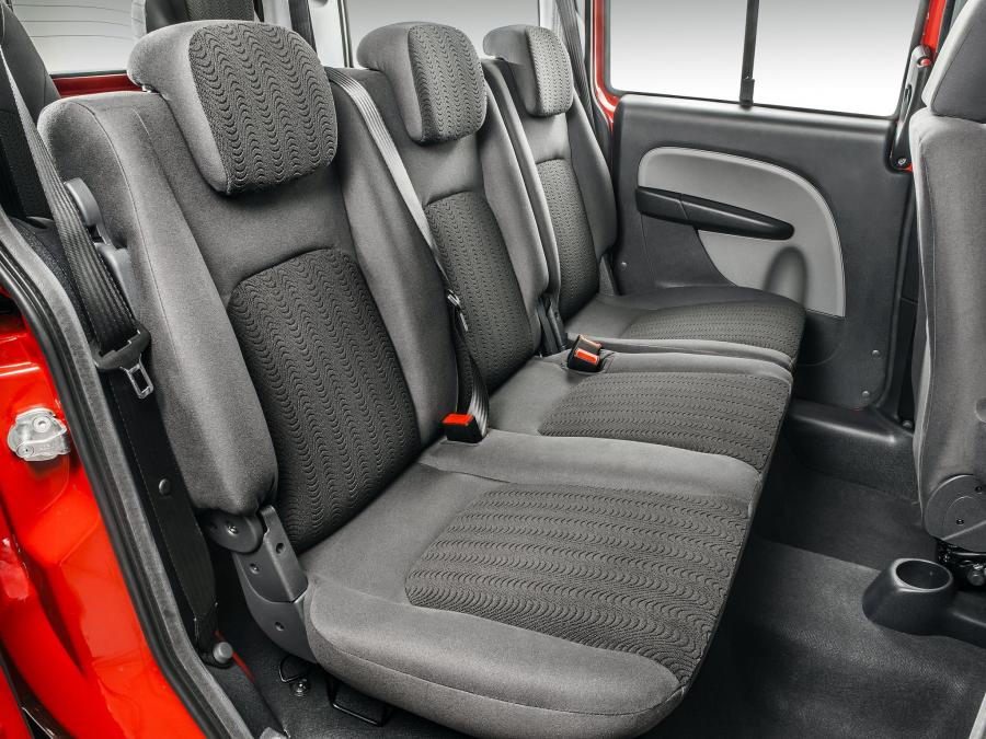  Fiat Doblo 2013 года  (BR) (фото 7 из 14)